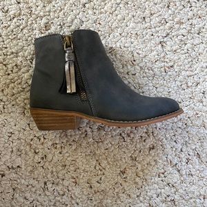 Tucker and Tate girl boot